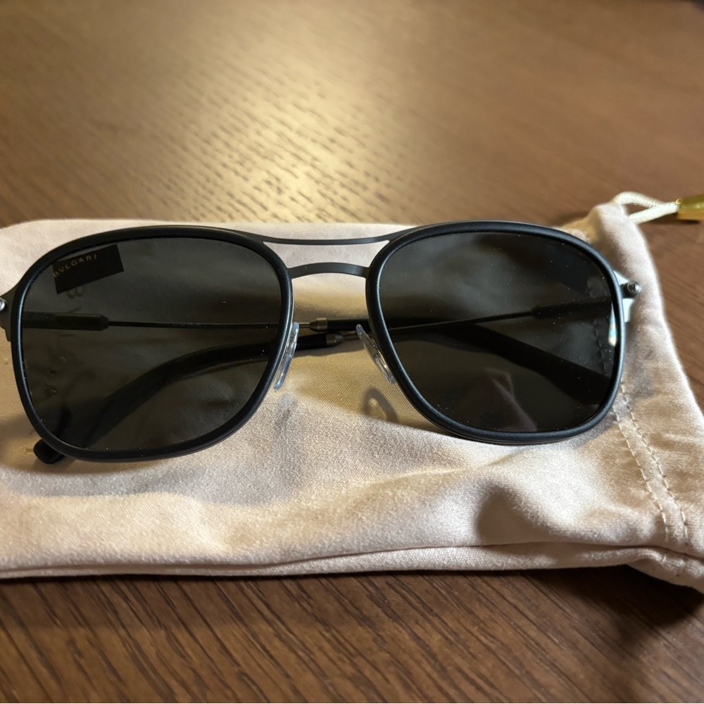 NWT Bulgari Black Sunglasses with metal frame
